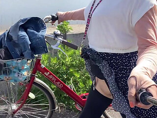 No190 Exposure Play and Stray Pee