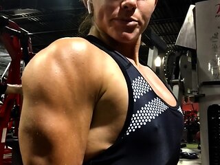 MILF Flo Big Boobs Cam Free Webcam Porn Mobile