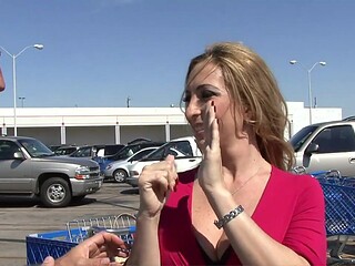 Savanna Jane's Steamy BJ & Facial