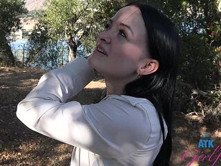 Beautiful woman with glasses Imani Valor enjoys outdoor sex in a car