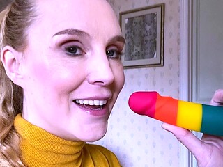 Chubby Amateur Milf Sarah Janes Outdoor Masturbation