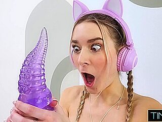 Gamer Slut Freaks Out Over Fat 10+ Inch Dong Stretching Her Pussy With Thea Summers