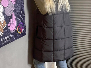 Bonie and Clyde Masturbation Stand Jeans Jacket Pussy Wet Fingering Rubbing Rubbing Clitoris Trembling Twitch Moaning Blonde Couple