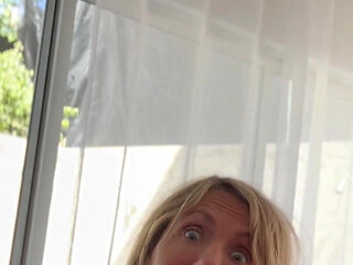 Dianne Fox, Shes One in a Million.