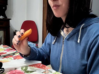 Cos'_hanno in comune una CAROTA ed un CACCIAVITE Scoprilo in questo video!