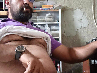 Master Bear Cums with a Cigarette in His Mouth