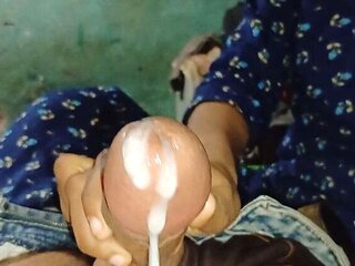 Indian Bhabhi Gives Best Blowjob and Swallows Big Cock Cum in Mouth