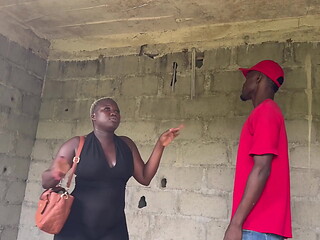 Married House Agent seduced customer in an uncompleted building
