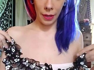 Solo girls masturbate until orgasm for