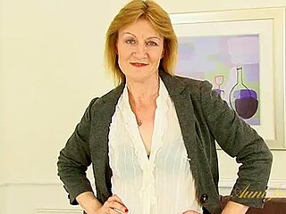 Masturbates Her Pussy With Clare Cream