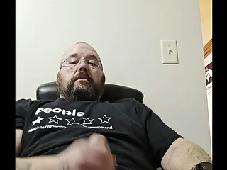 I jack off in my kitchen and cum