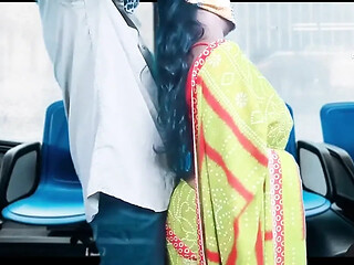 Tamil MILF sucks and seduces men in public bus