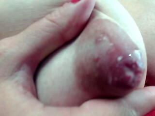 Amateur preggo hoe toys her pussy close up in fetish solo