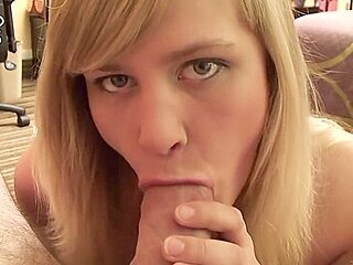 Young Blonde Has Her Cunt Creampied - Roxy Lovette