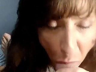 Sexy MILF Marie Passionately Sucking Juicy Finish