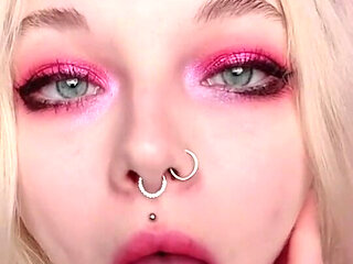 Does That Makes You Wanna Feel My Lips Around Your Dick?