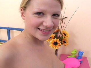Cute Teen Fucked for the First Time - Bic_322