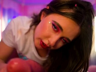 Alana Rose Gets Deepthroated Hard Before a Squirting