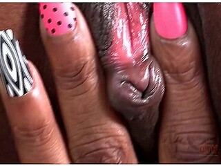 Sizi Sev Doubles Down With Two Toys Working That Pussy