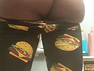 Teen Sneaks to Show off Her Fat Ass