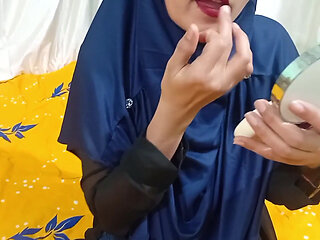 Muslim Desi Bhabhi Jaan Lip Kissing and Fucking