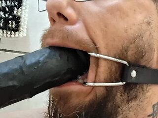 Drool games with spreader of my mouth