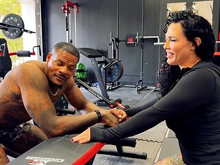 Tattooed PAWG Gags on BBC
