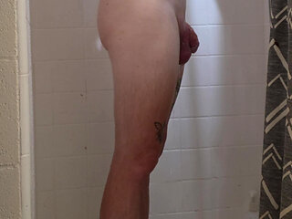 Cold Shower with mee