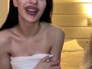 Brunette Amateur Webcam Teen Exposed