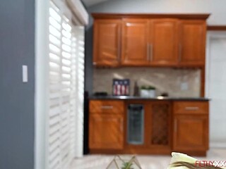 Stepsister gives head to big-dicked stepbrother