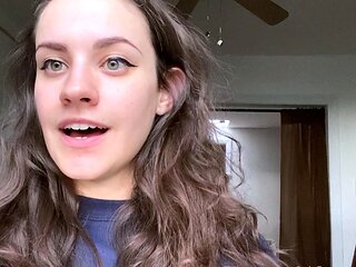 Love Chat Big Boobs Brunette Masturbating For Cam