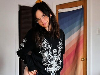 Pale amateur teen brunette Lynn Love