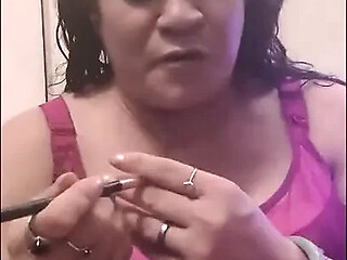 Amateur milf gets filmed while giving a great blowjob and showing off her