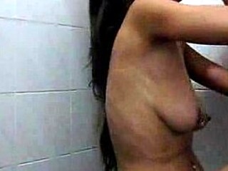 Mature Thai GF gives a surprising creampie