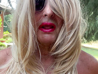 Sissy Culoness gets turned on with her nipples