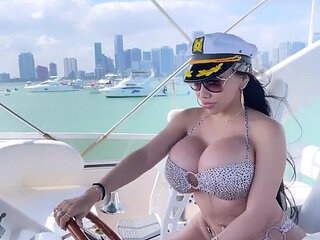 Monday with Vitamin Sea