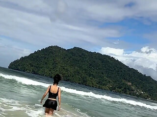 island Vibes, Ocean Tides, and Breathtaking Sights-pure Paradise Awaits!