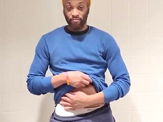 Kennie Jai Jerks off at Work