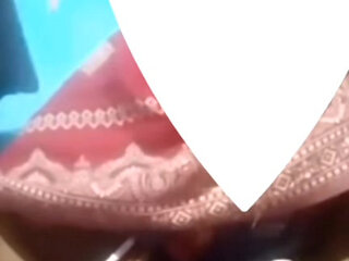 Jisko bhi chodana hai coment me batau