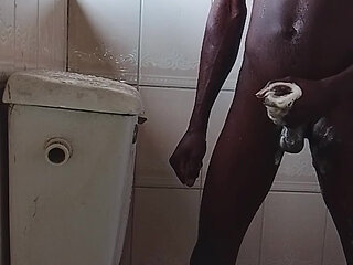 CREAMY CUMSHOT IN THE BATHROOM