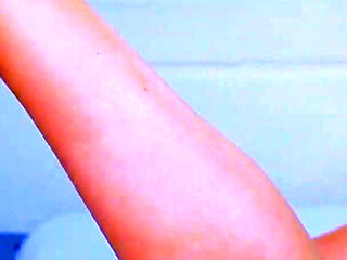 Oil Massage Ends with a Creamy Footjob and Nails Creampie