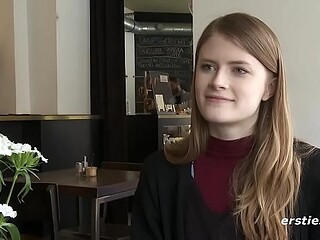 Amateur babe rubs her teen pussy for a big orgasm