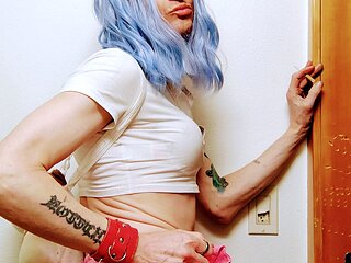 Babygirl The girl in blue jeans named Guinevere