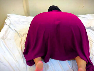 I Can't Start My Day Without Pillow Humping because i'm super hot MILF women from arab