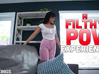 Thicc PAWG Lalie Fox in POV