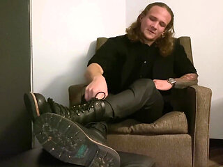 Peter Hooke Unloads Hot Jizz