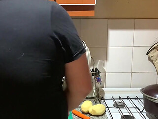 I like to cook and to cum