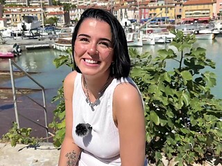 Brunette Rose, 20-Year-Old Lille Vet Student in Outdoor Casting