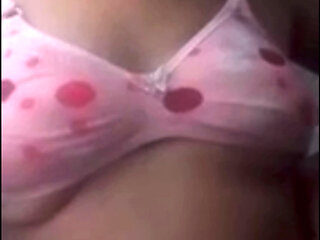 College student showed boobs and tight pussy to boyfriend and masturbation of a young amateur babe on video call
