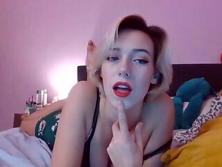 Tease on bed: Amateur, Fansly  Cam Porn